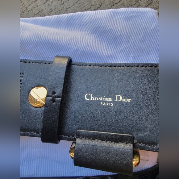 DIOR PUNK BELT Black Matte Calfskin | Three-Dimensional Flowers & Resin Pearls - Picture 11 of 16